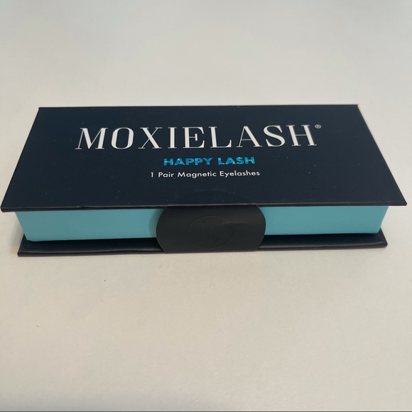 Moxie Lash Magnetic Lash - Happy Lash - Picture 6 of 9